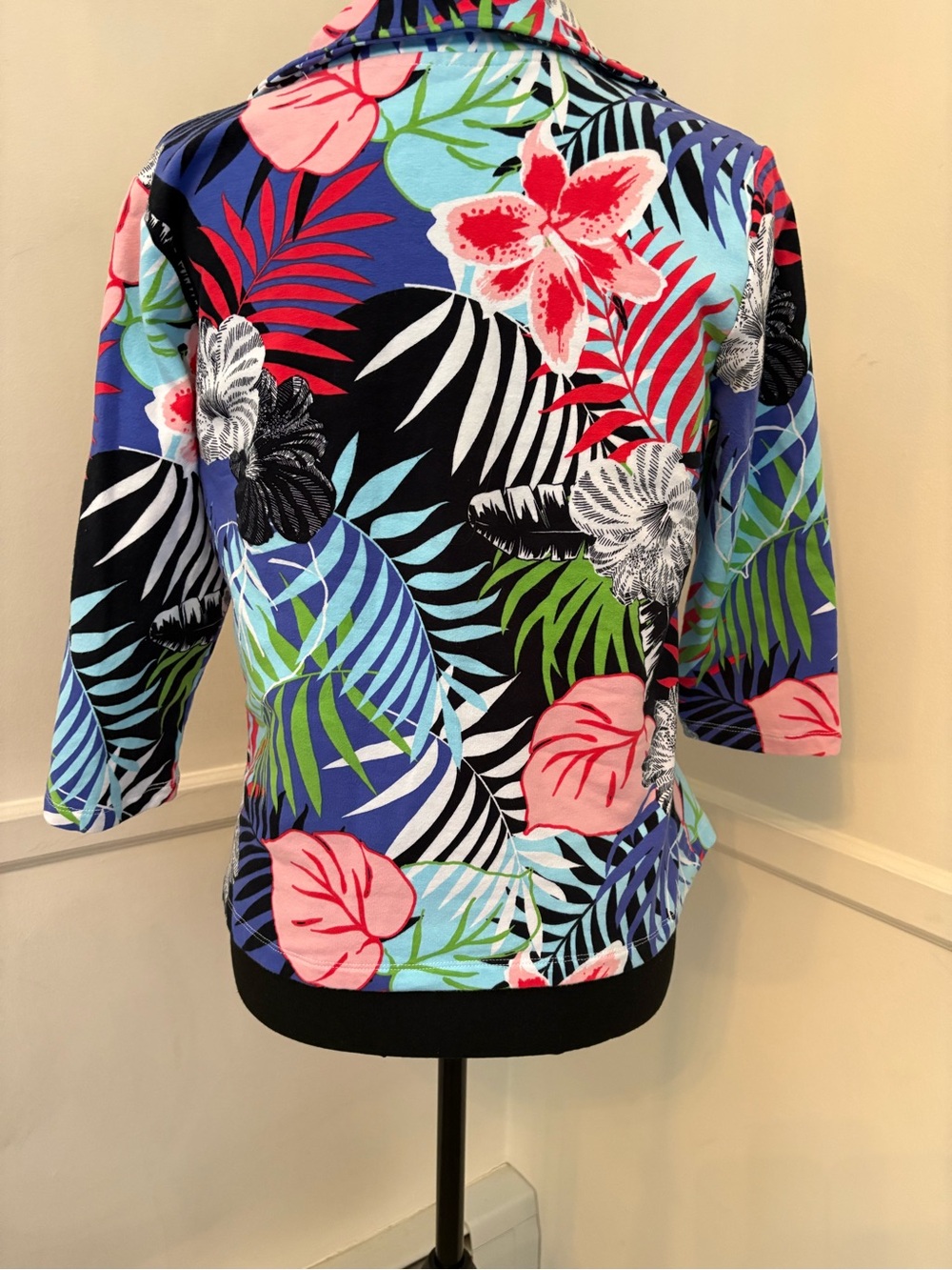 Onque Casuals Women’s Tropical Print Liteweight Zip Jacket -Sz S - Picture 6 of 10